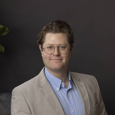 Professional Headshot of Christian van Waasen